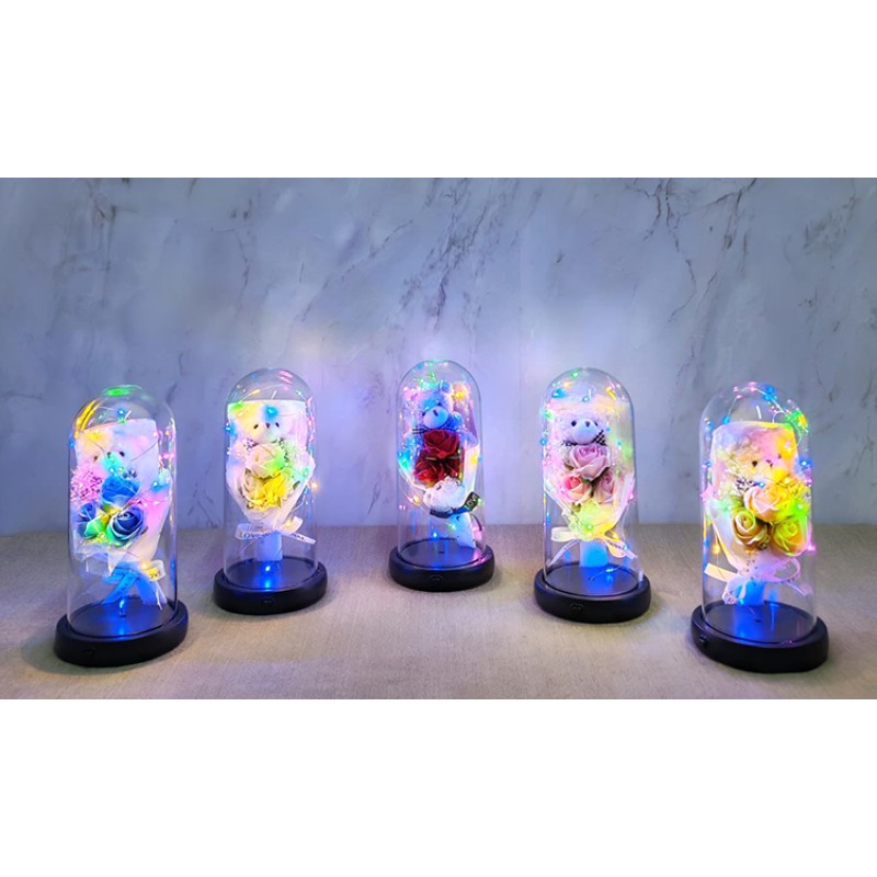 Işıklı Müzikli Fanus içinde Sevimli Ayıcıklı Gül Buketi 