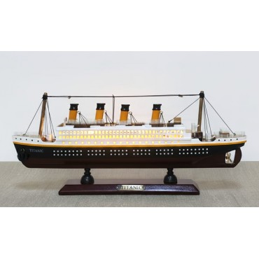 35x45 cm Özel Tasarım Işıklı Ahşap Titanik Gemi 