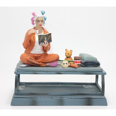 Harley Quinn Figürü 28 Cm 