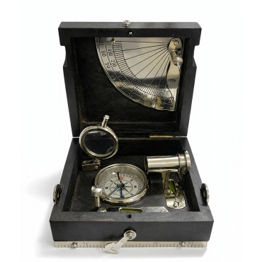 Ahşap Kutulu İşlemeli Pirinç Pusula Seti 