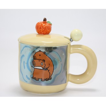 Capybara Desenli Kapaklı Kaşıklı Porselen Kupa Bardak 