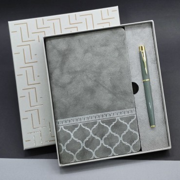 Gri Renk Defter Ve Metal Roller Kalem Seti