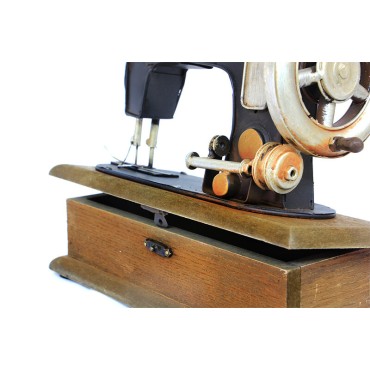 Dekoratif Eski Model Dikiş Makinesi El Yapımı