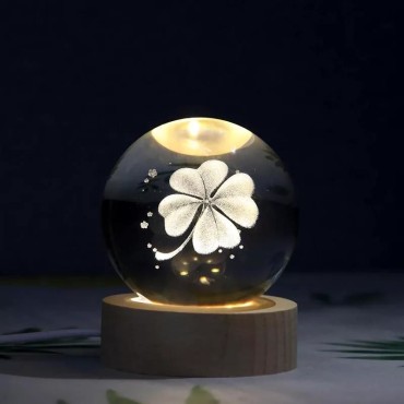 Dekoratif Yonca Tasarımlı Ahşap Altlıklı Işıklı Cam Küre Cam:6cm Ahşap:2cm