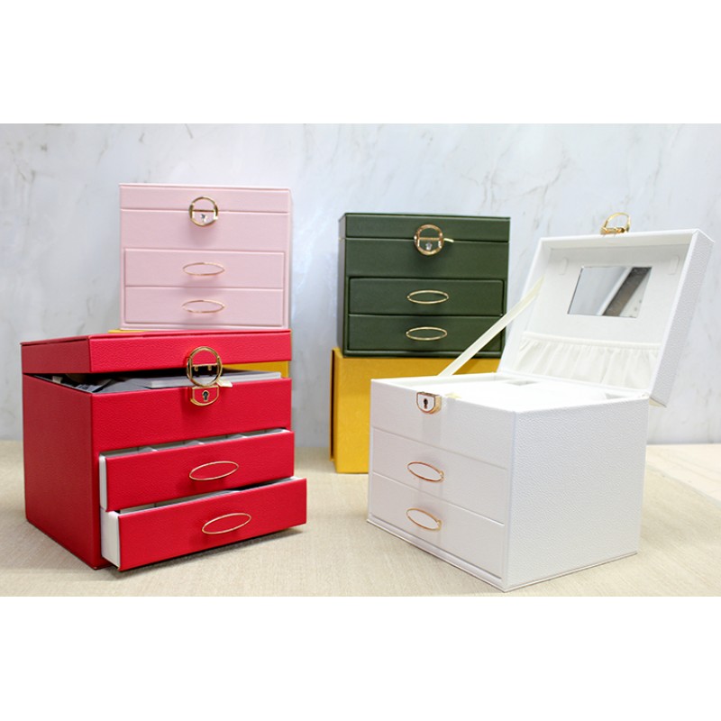 17x20 cm Deri Kaplamalı Makyaj Ve Takı Kutusu 