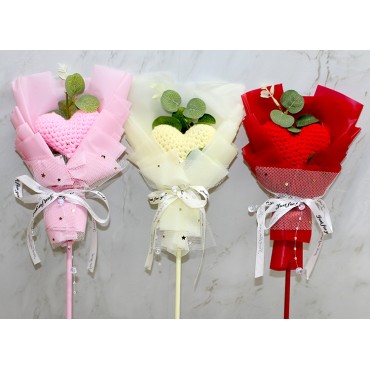 El Örgüsü Kalp Çiçeği Buketi 