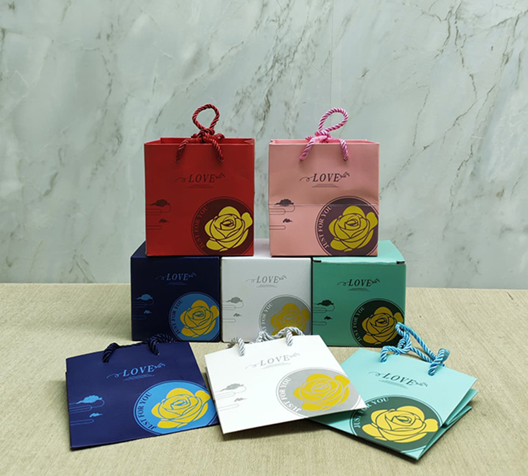 Romantik Gül Yüzük Kutusu Kubbe  - 3