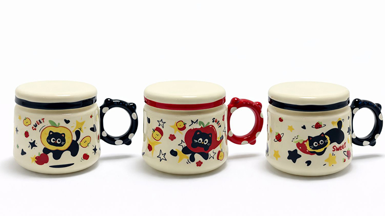 3D Kedi Tasarımlı Kapaklı Seramik Kupa Bardak 