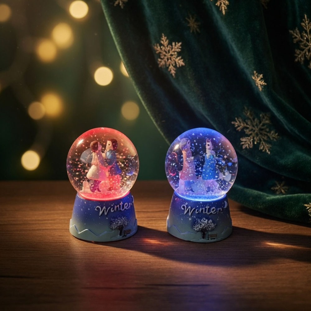 Mini Işıklı Kar Küresi - Sevimli Çift Tasarımlı - Winter Temalı - 3