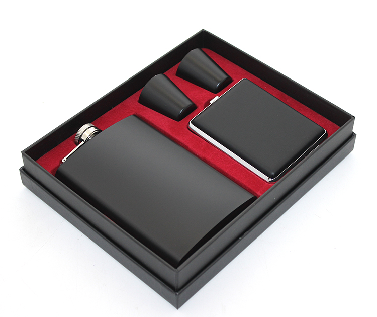 Paslanmaz Çelik 2 Shot Bardak Ve Sigara Tabakalı Matara Seti