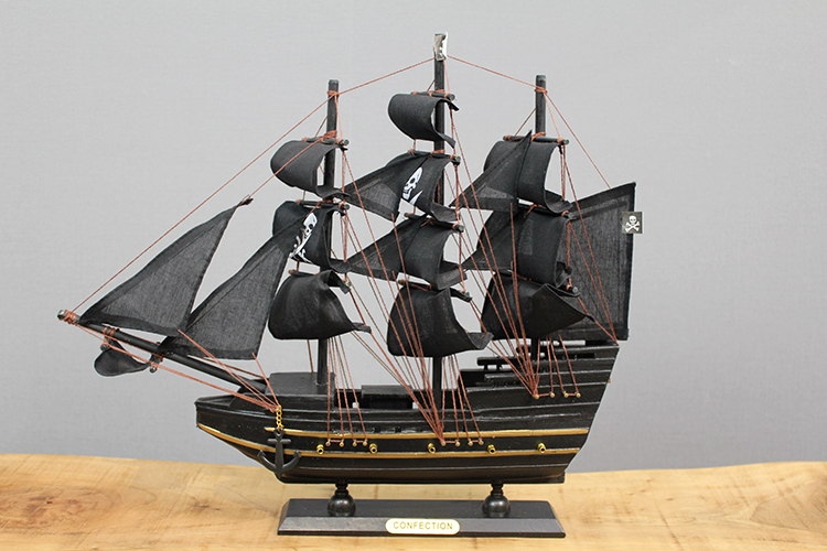 Ahşap Korsan Gemisi 35x40 cm