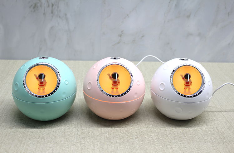 Astronot Ledli Hava Nemlendirici