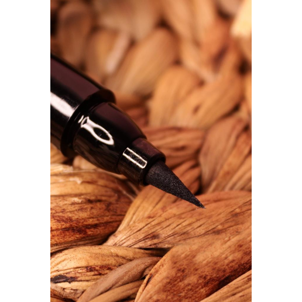 4'lü Desenli Çift Taraflı Eyeliner Seti